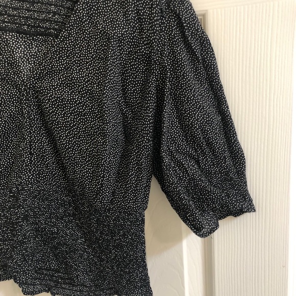 Abercrombie and Fitch crop top - Picture 3 of 3